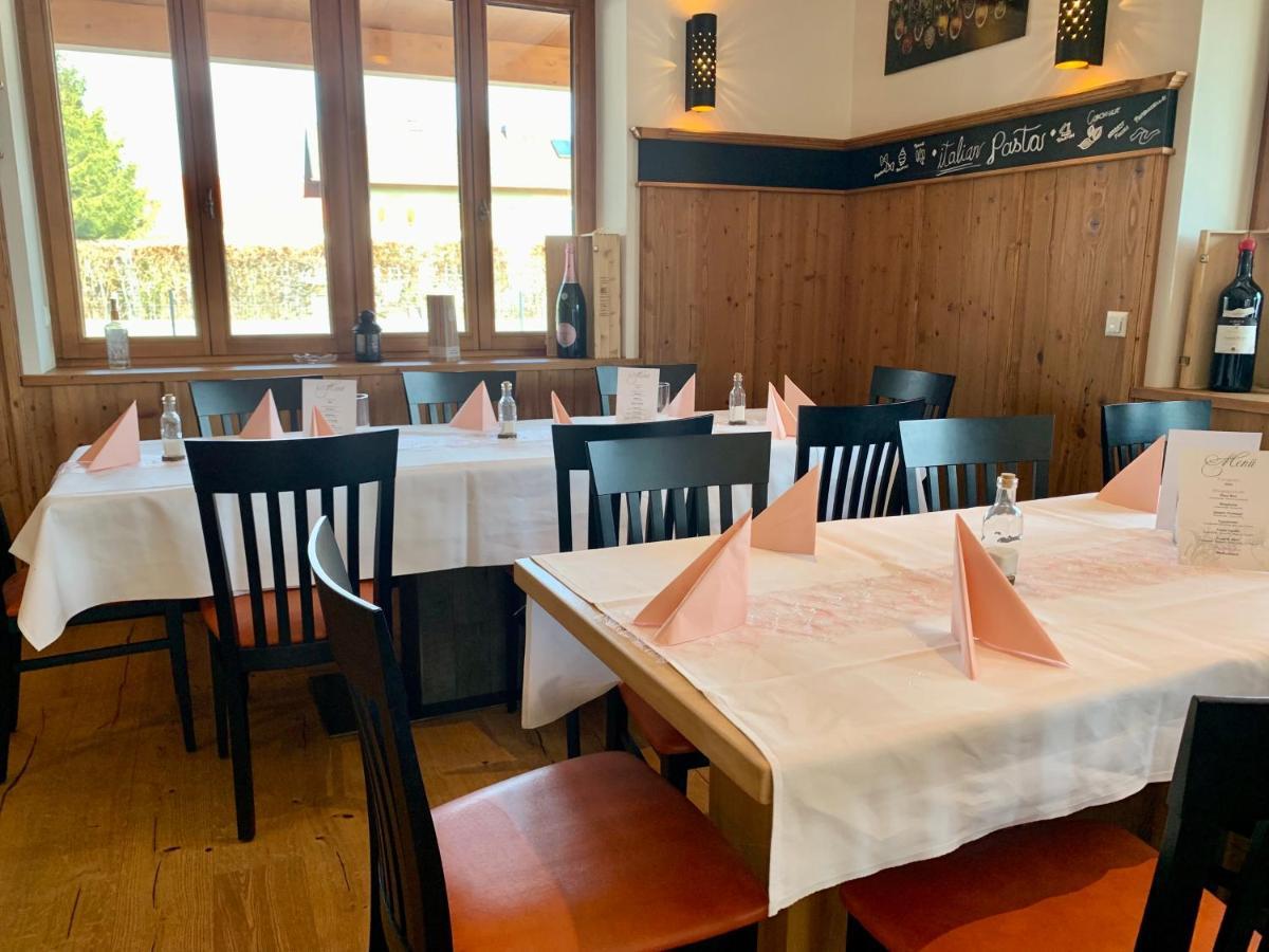 Hotel Heimfeld Restaurant Cafe Garching an Der Alz Luaran gambar